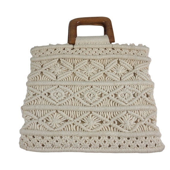 Hand Made in Philippines Macrame Bag With Wooden Handles - Picture 4 of 5
